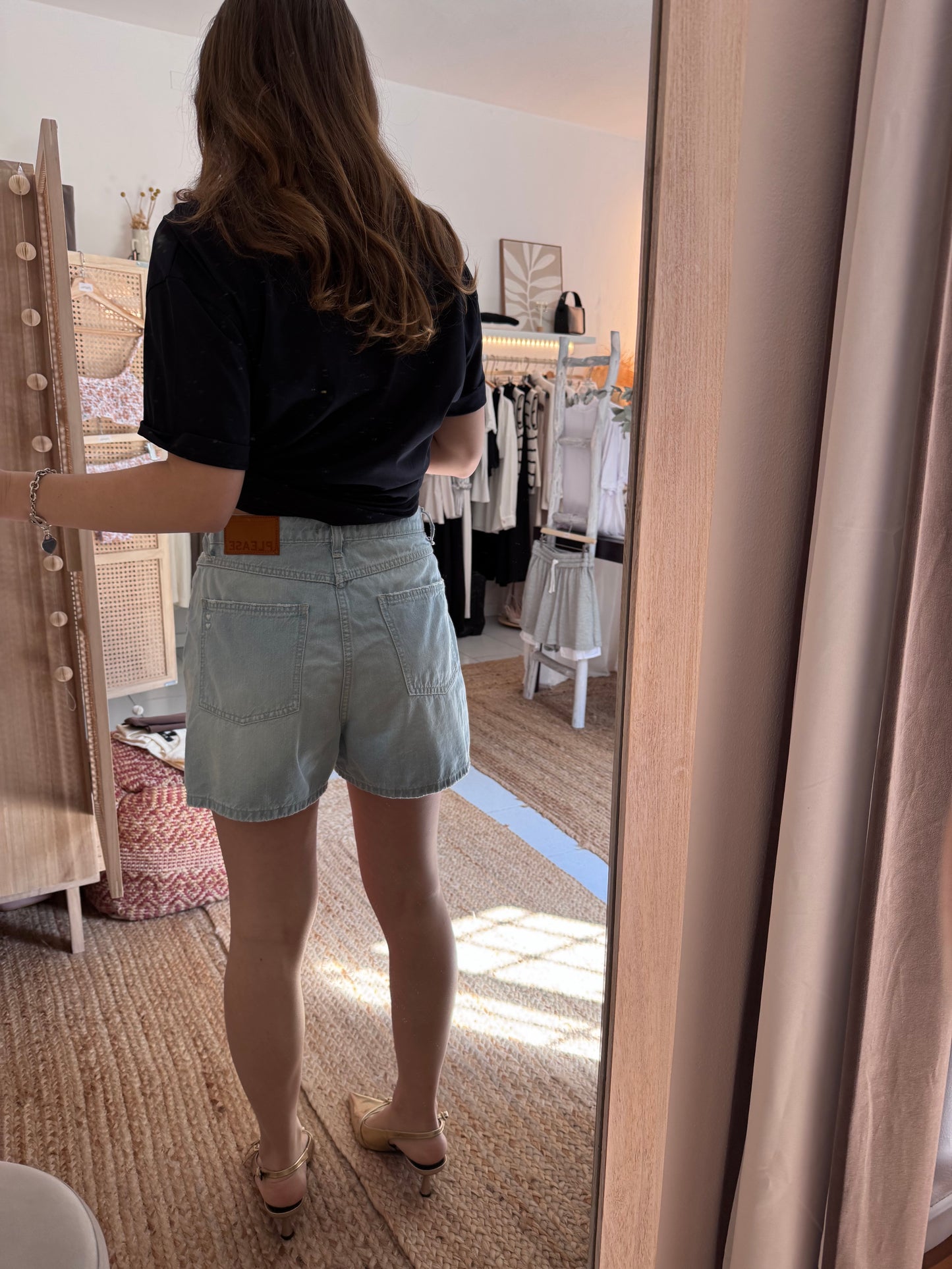 Shorts in denim Please