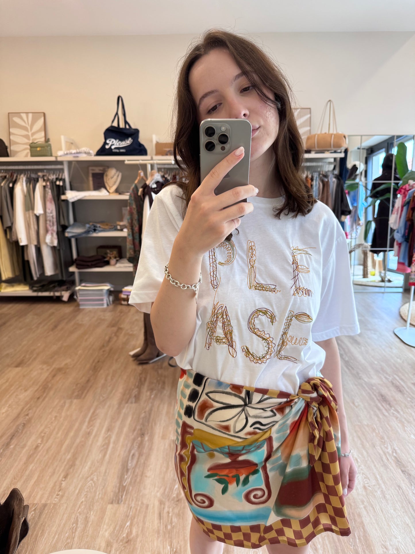 T-shirt ricamo