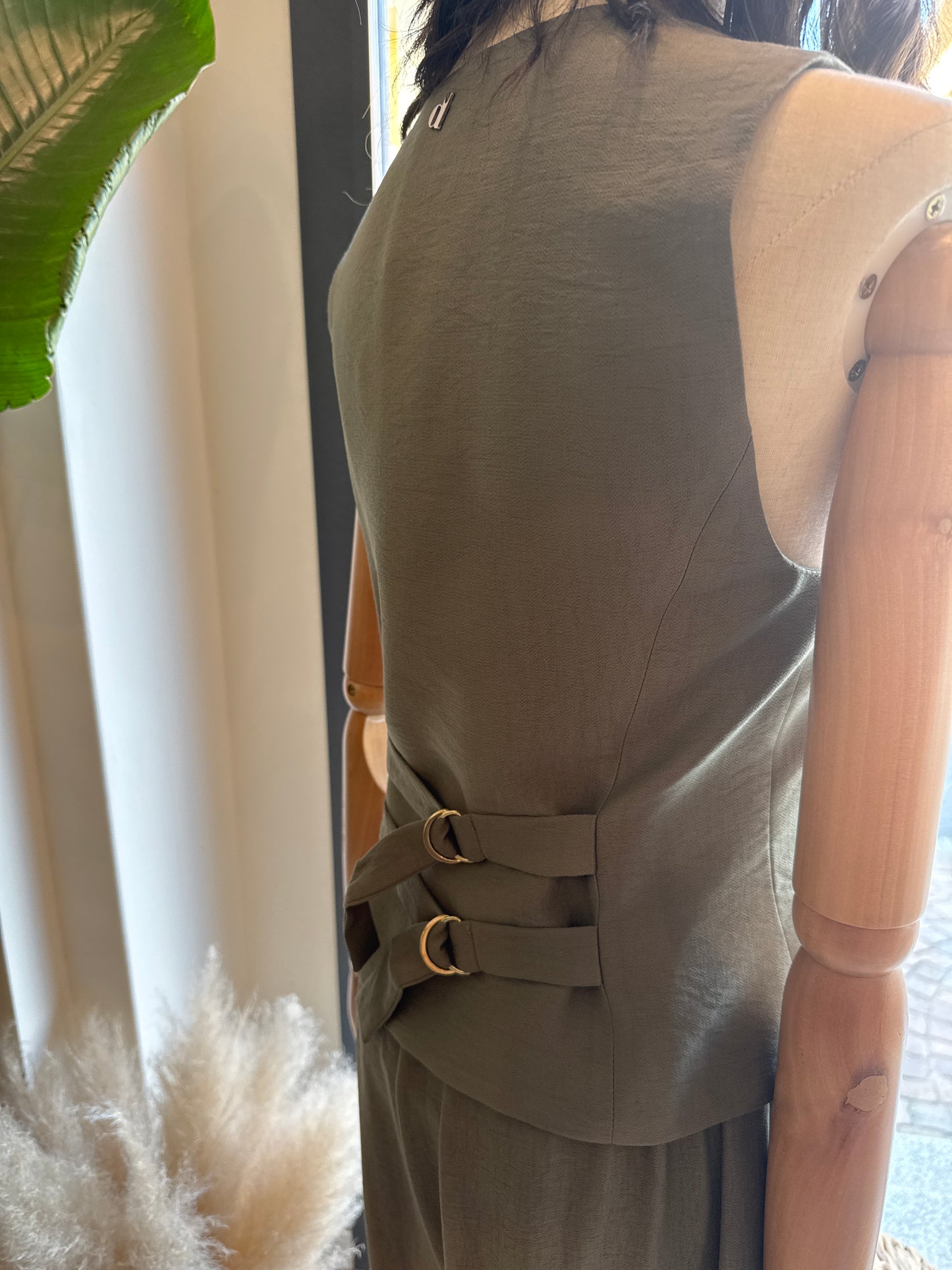 Gilet military