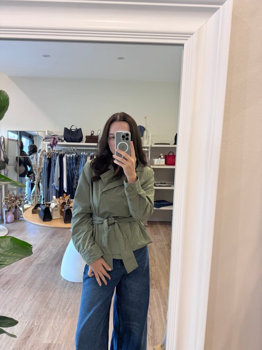 Trench crop Please