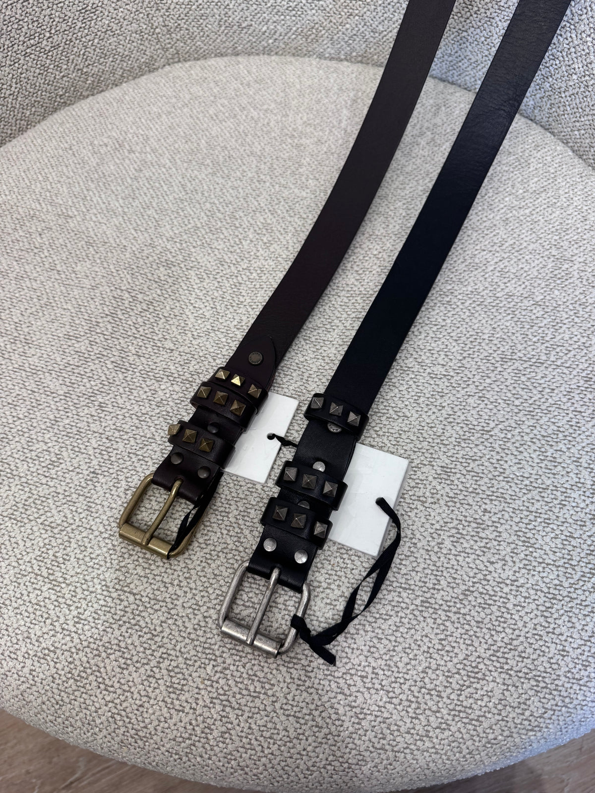 Cintura studs