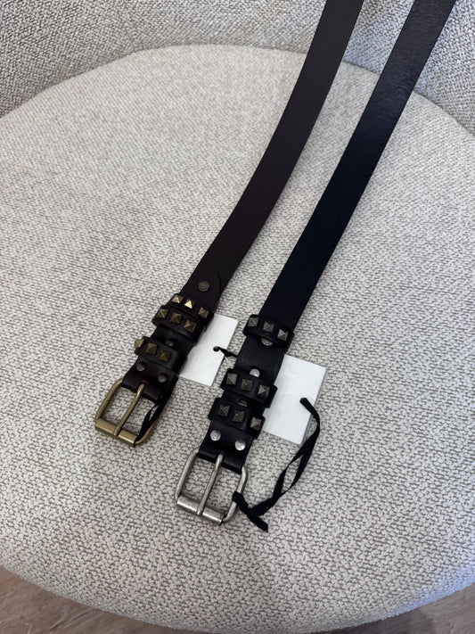 Cintura studs