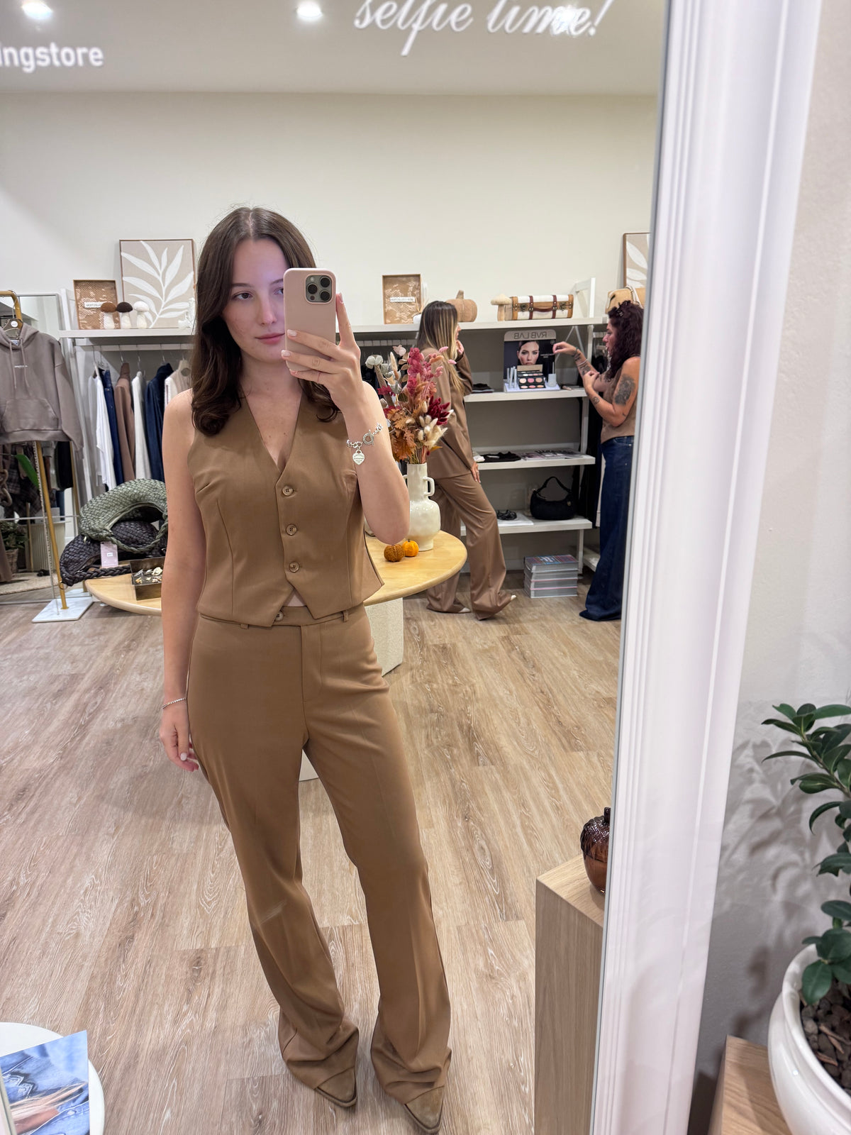 Pantalone Rome